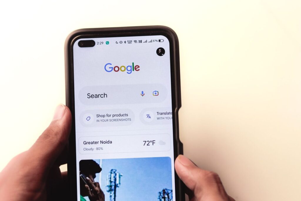 Modo IA de Google: qué es y cómo elige los negocios que recomienda 8 Móvil con el buscador de Google abierto: qué es el modo IA de Google